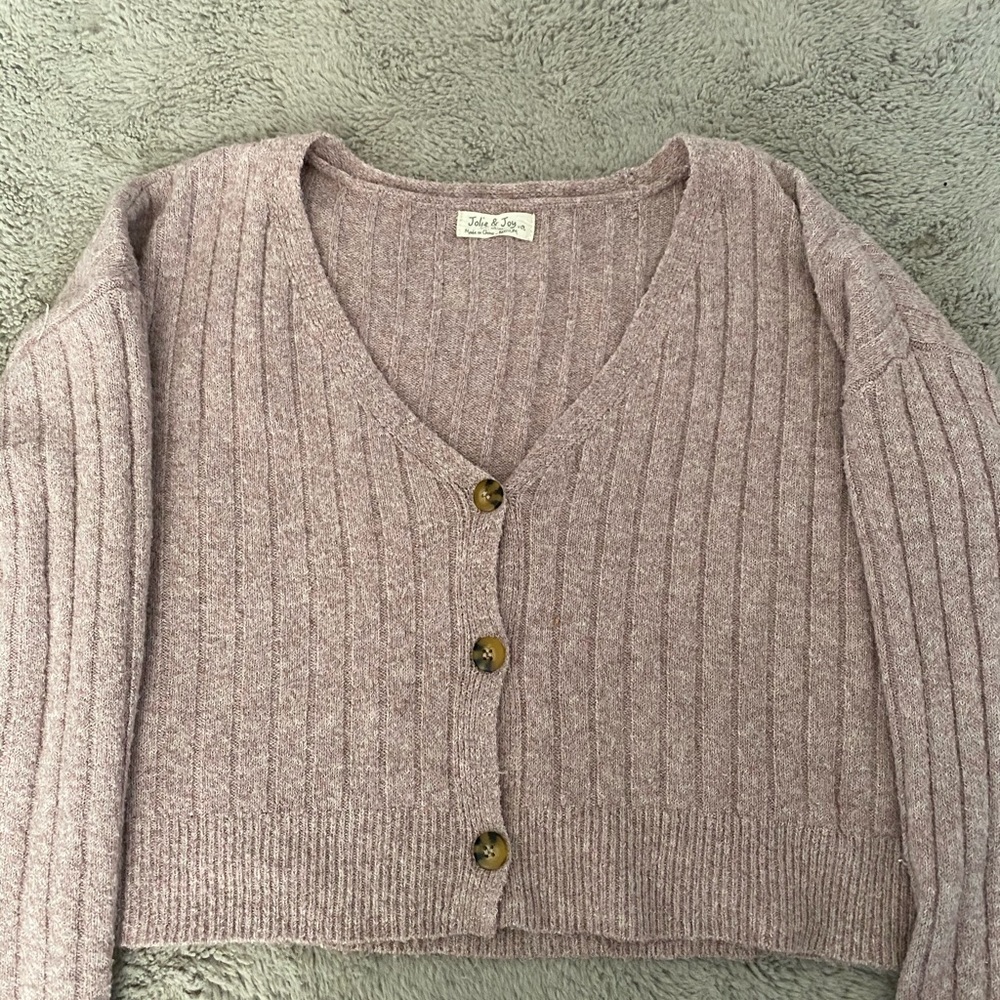 Cropped sweater